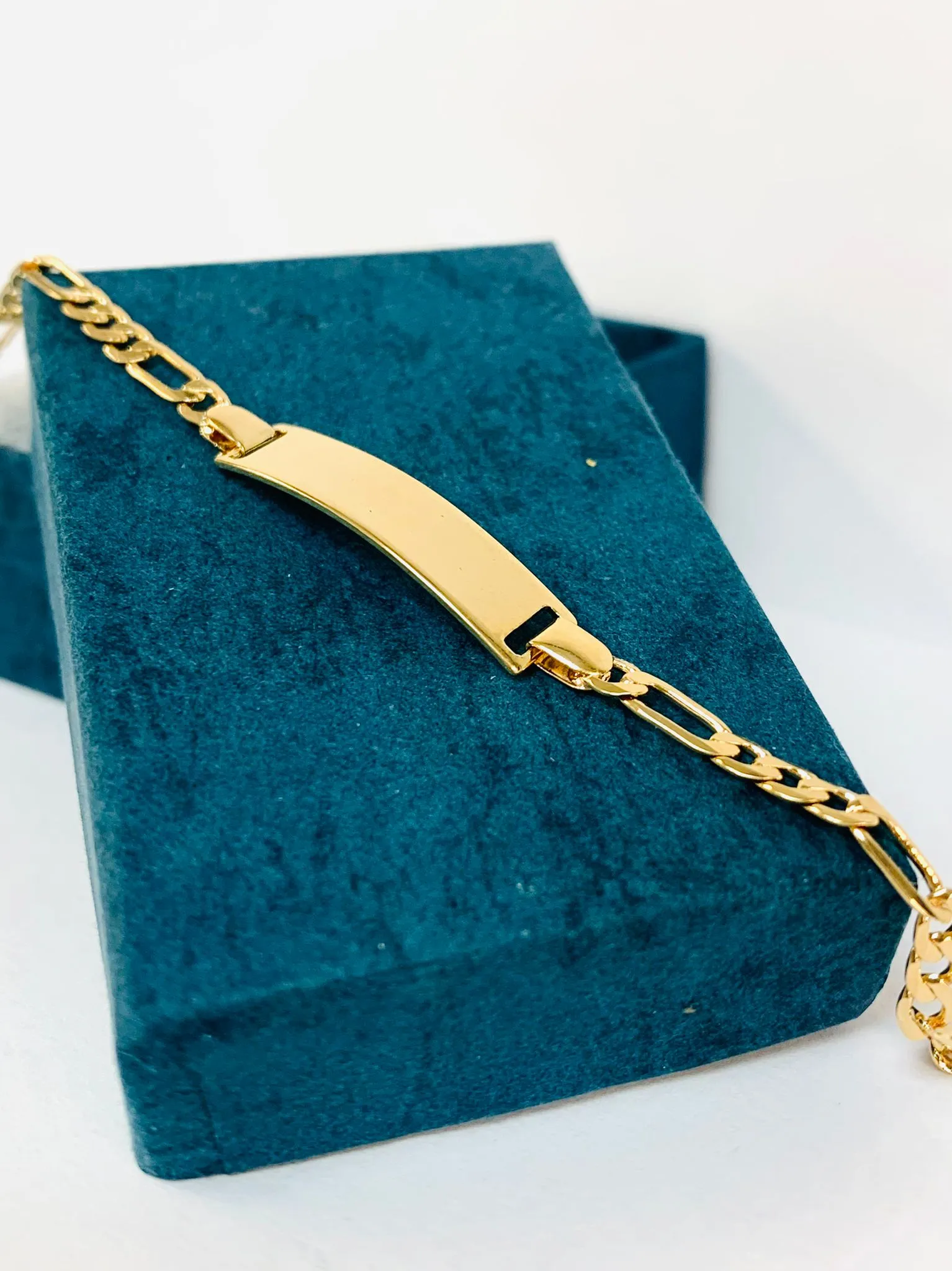 18K Gold Filled Baby ID Bracelet 5.5" / Children Jewelry / Figaro Link Bracelet / Kids Bracelet / Pulsera Para Ninos Oro Laminado / Esclava para Ninos / Bracelets