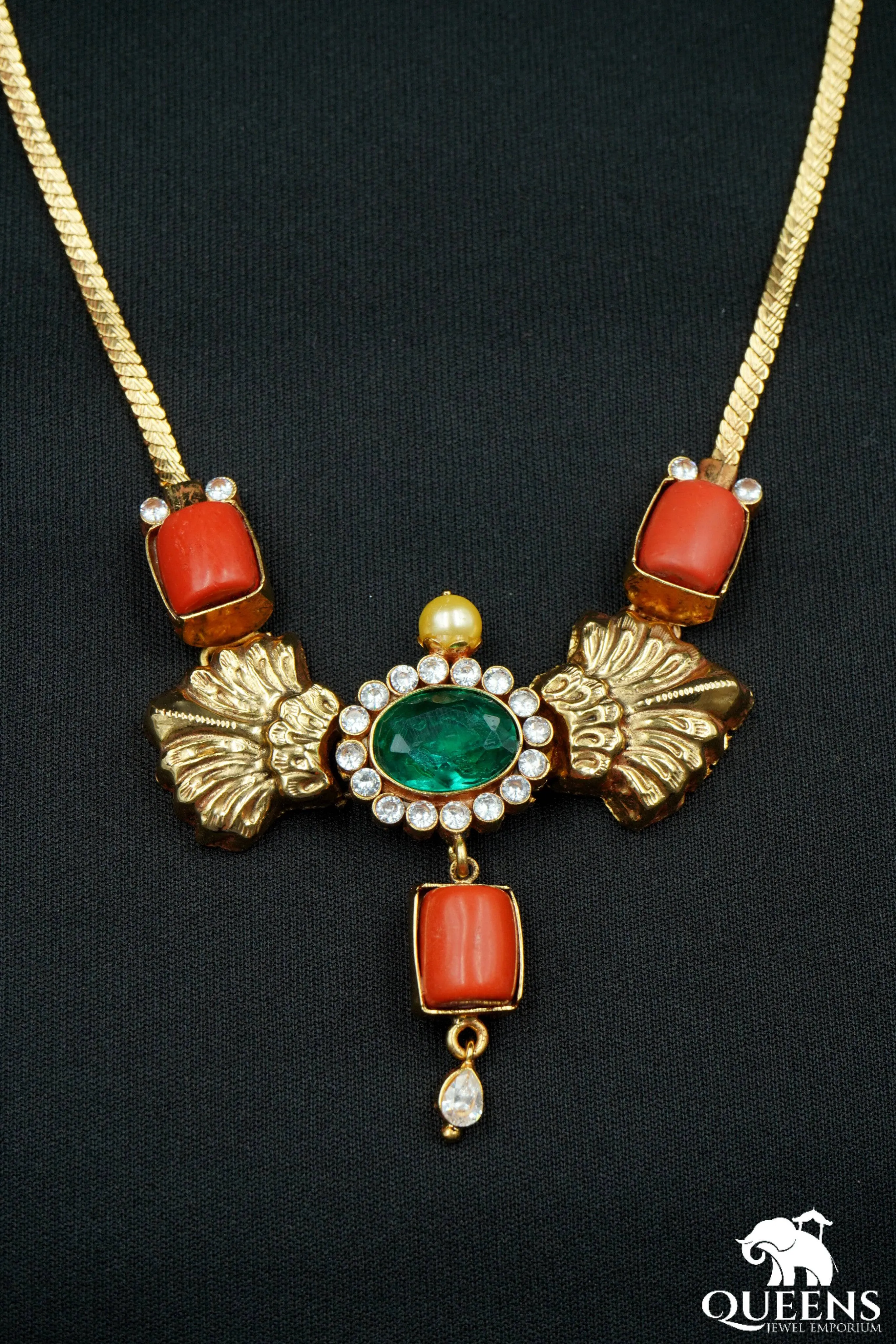 ADITI NECKLACE