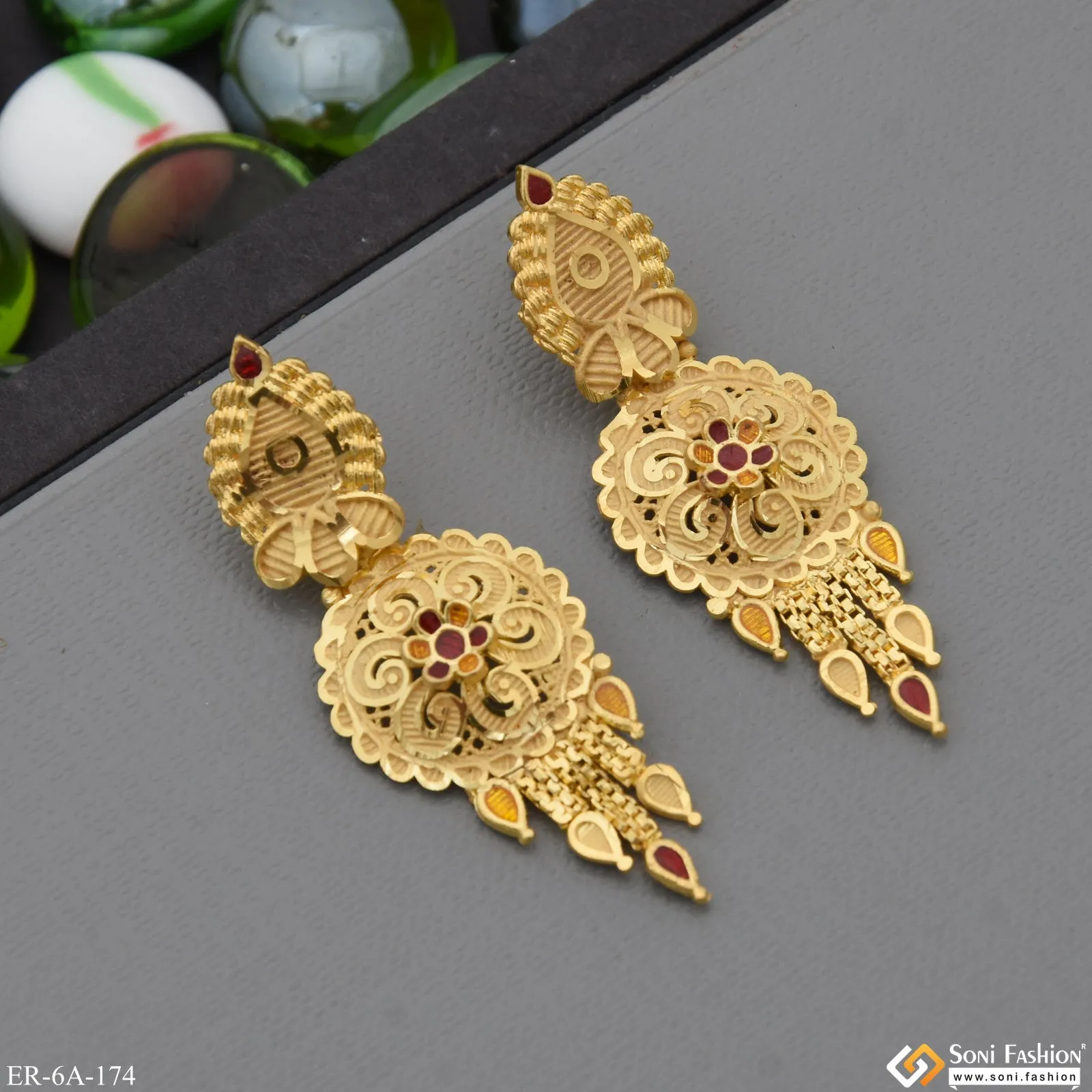 Chic Design Superior Quality Gold Plated Earrings for Ladies - Style A174