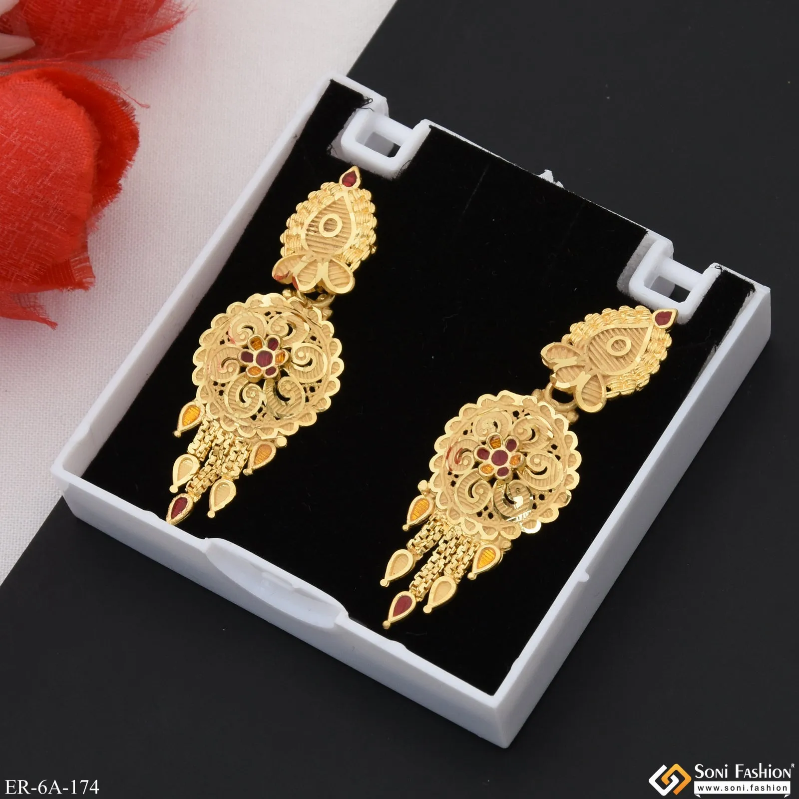 Chic Design Superior Quality Gold Plated Earrings for Ladies - Style A174