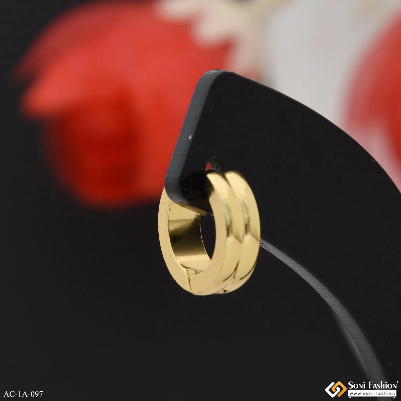 Golden Color Stainless Steel Stud Earring For Men (1 Pc) - Style A097