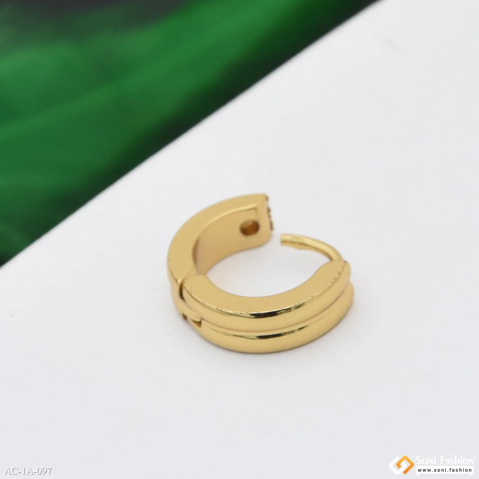 Golden Color Stainless Steel Stud Earring For Men (1 Pc) - Style A097