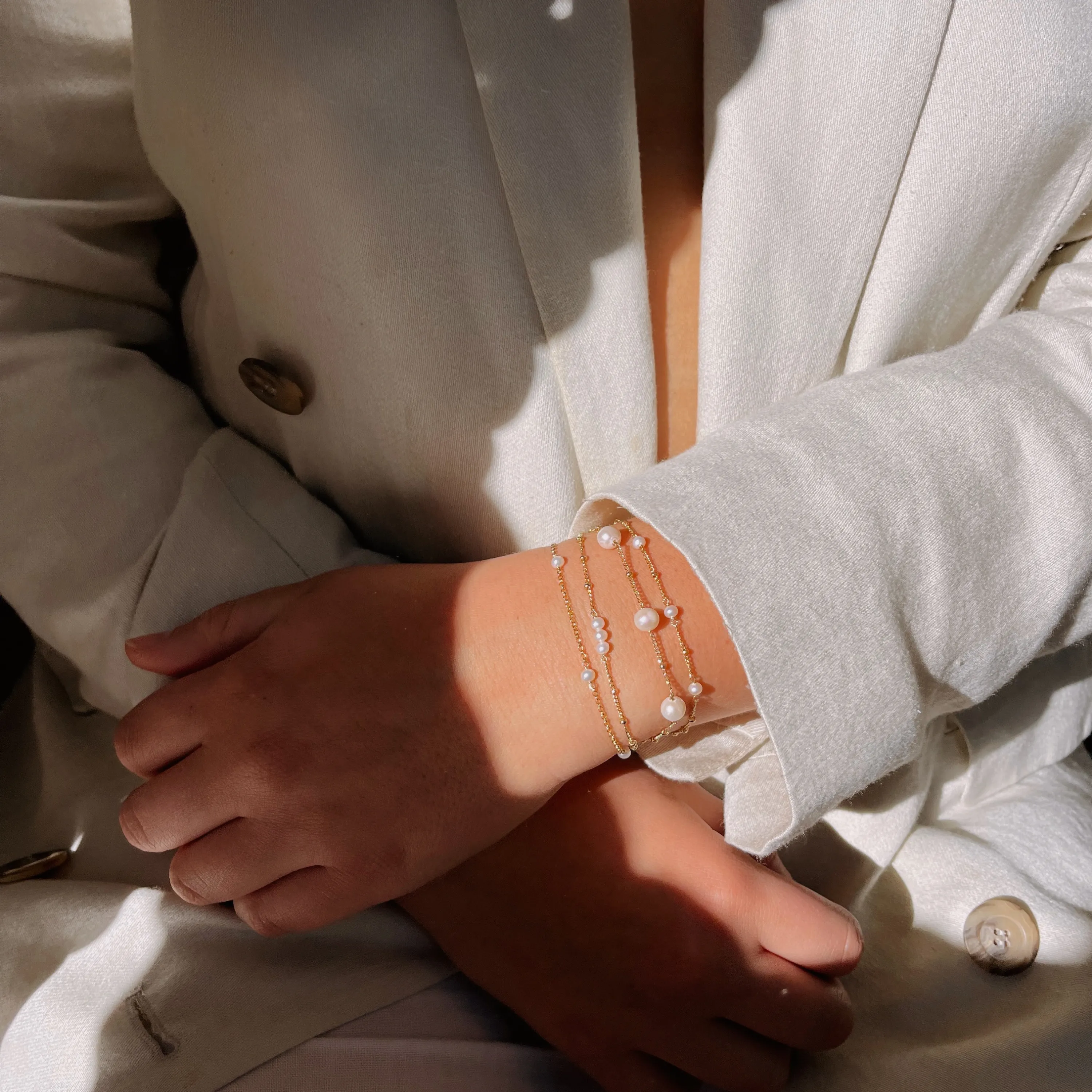 Pearl Bracelet with Beaded Chain