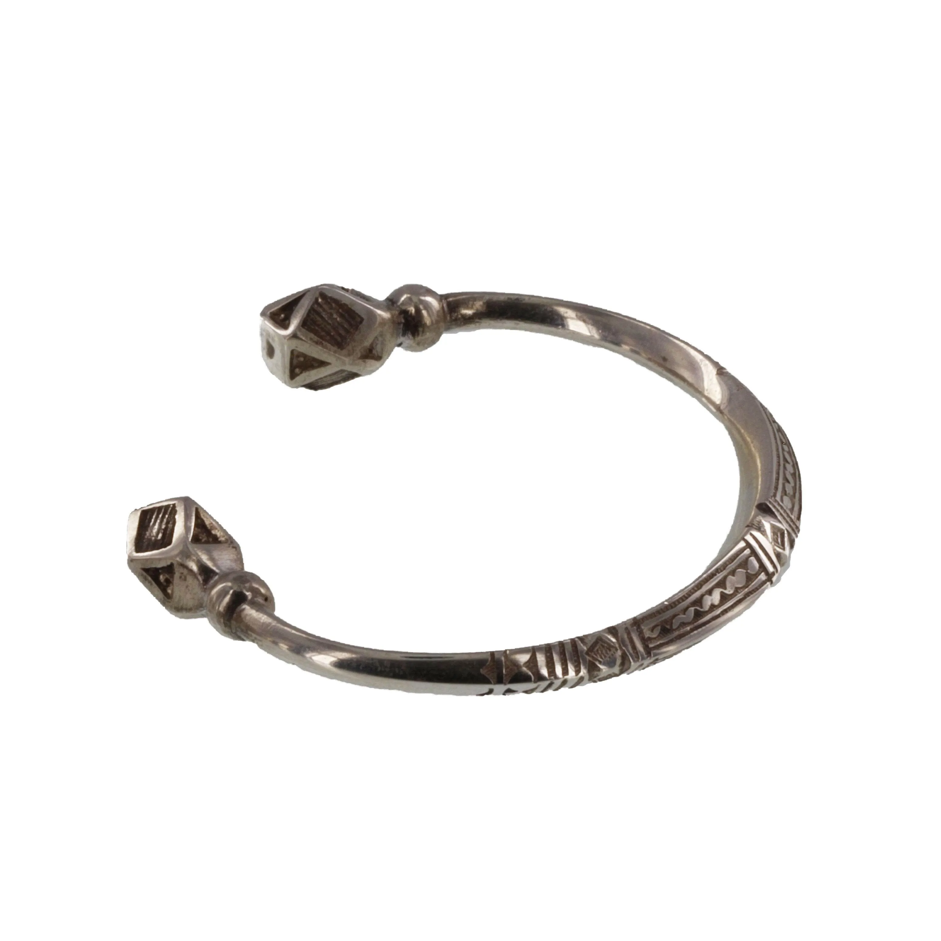 USEM Silver Bangle Bracelet, Unisex Design, Fine Etching